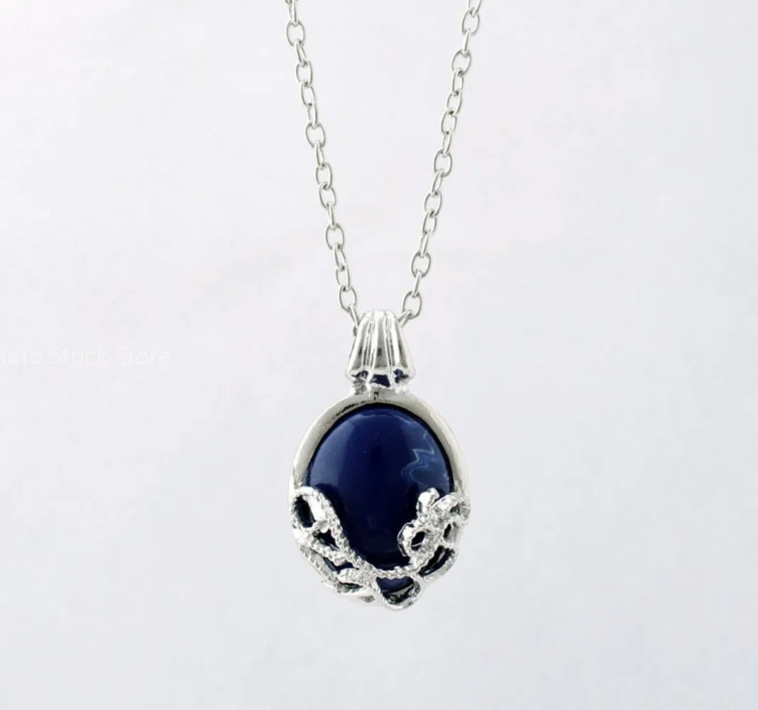 Pendentif Elena – Bijou Vintage Inspiré de Vampire Diaries